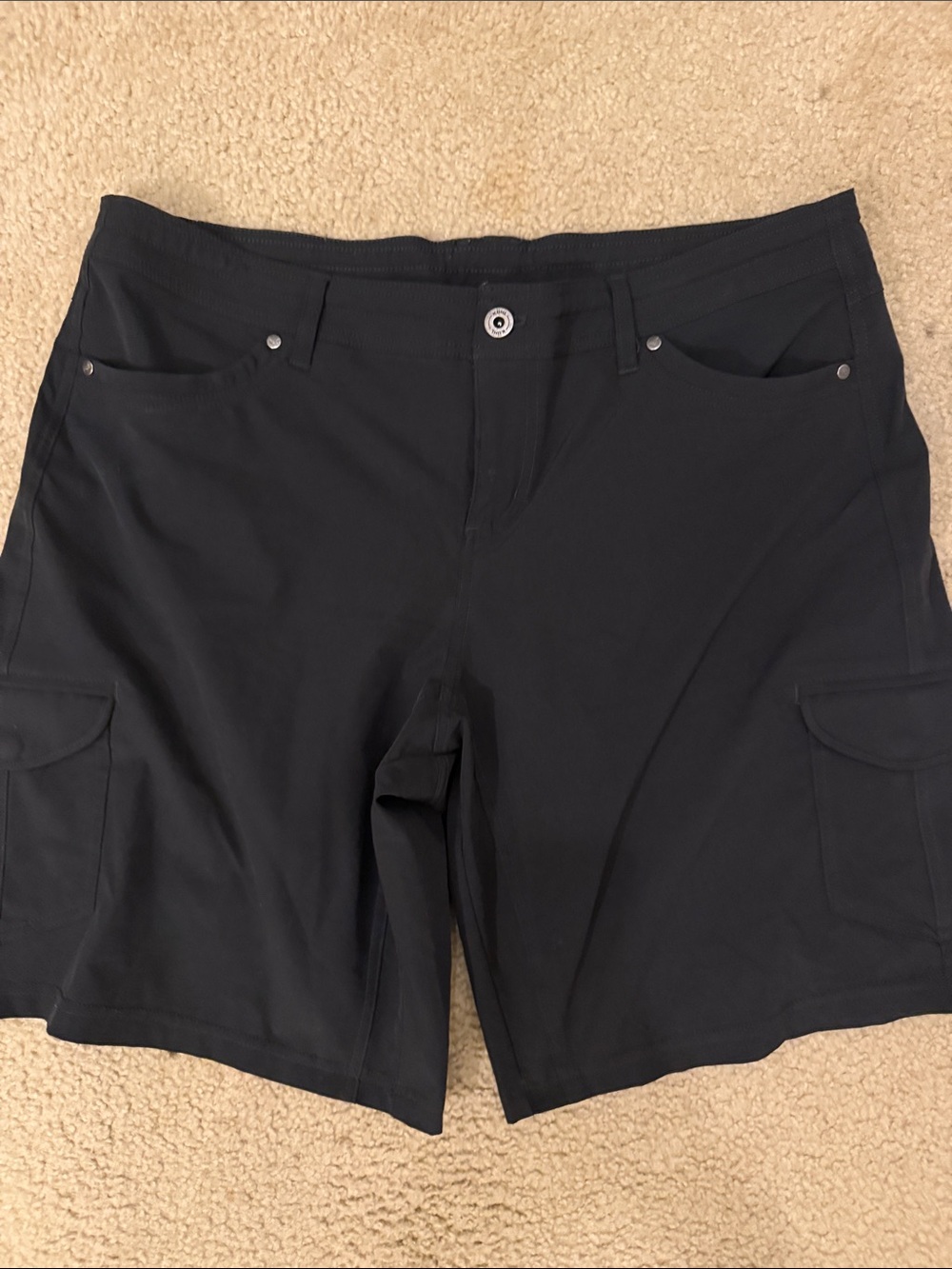 Patagonia Black Women’s Cargo Shorts with Side Pockets